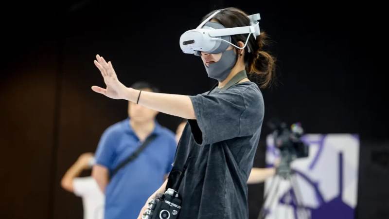 眼动追踪VR头显情报速递：注视点渲染与交互逻辑解析